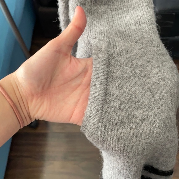 Max Studio Black and Grey Knit Waterfall Cardigan - Picture 4 of 14